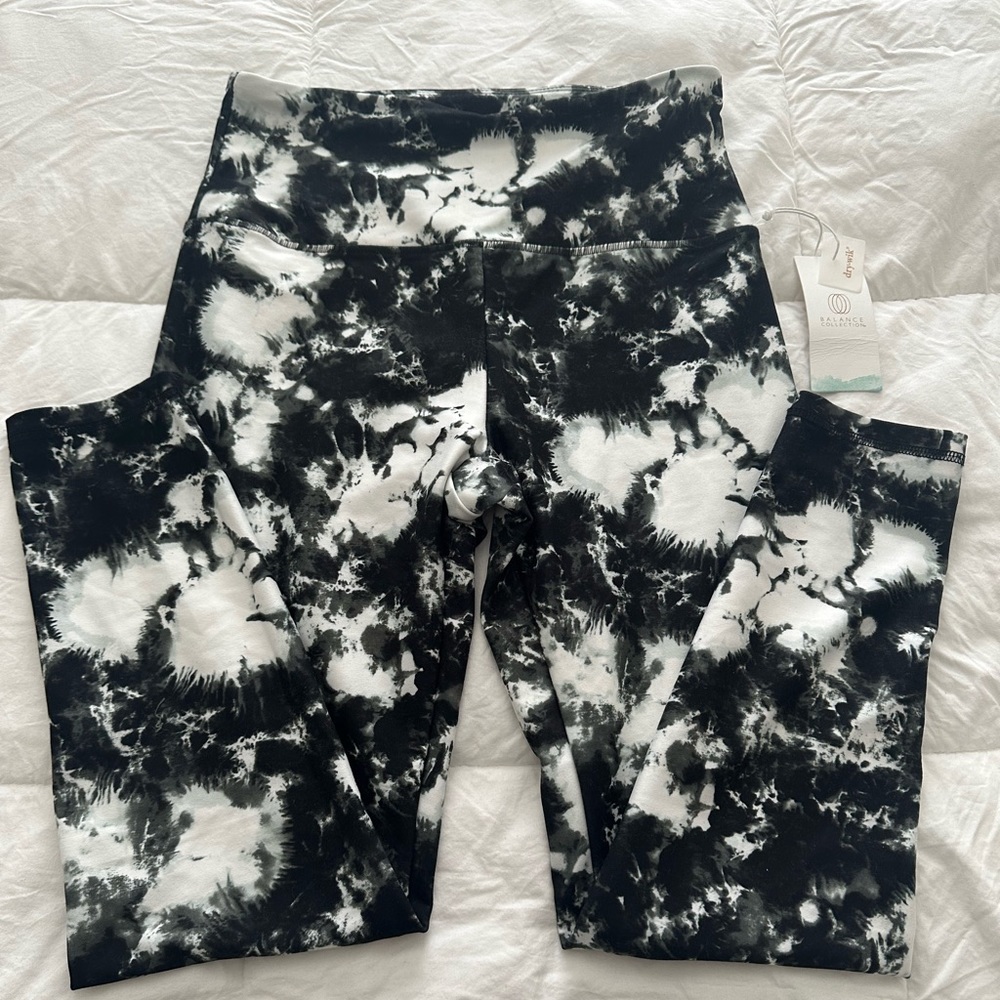 Balance Collection NWT Women’s High Rise Leggings Black Cosmic Tie Dye Print L